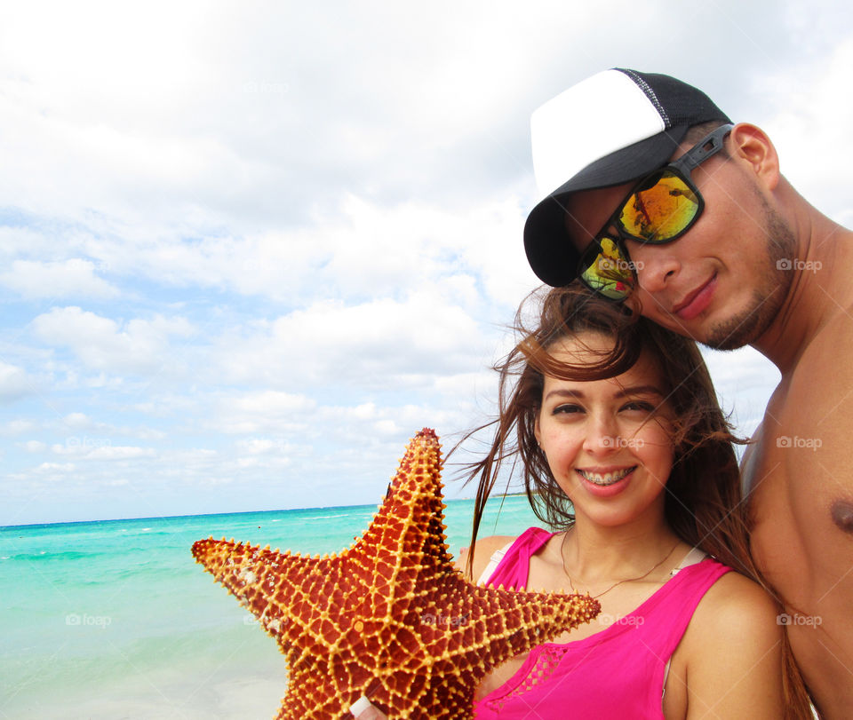 they whit starfish. trip cayo coco beach