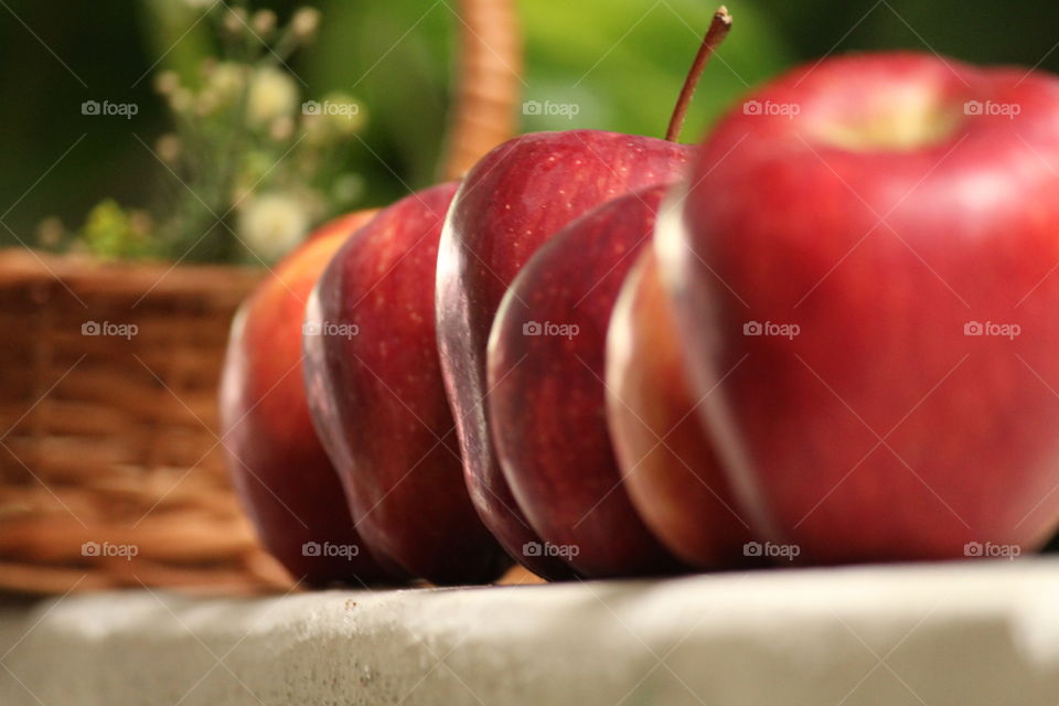 apples