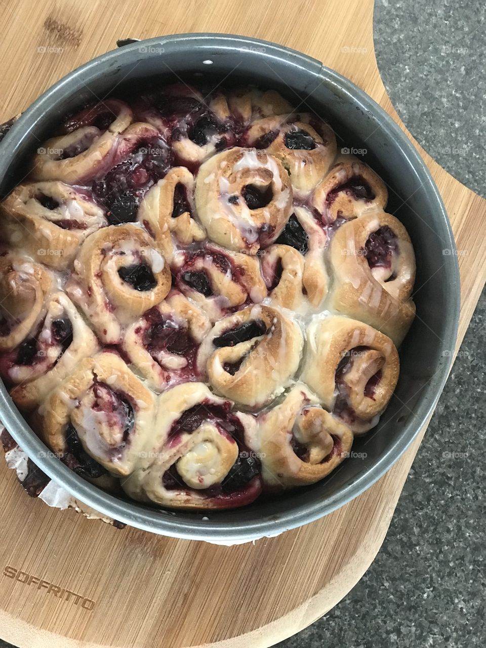 Vegan berry scrolls 