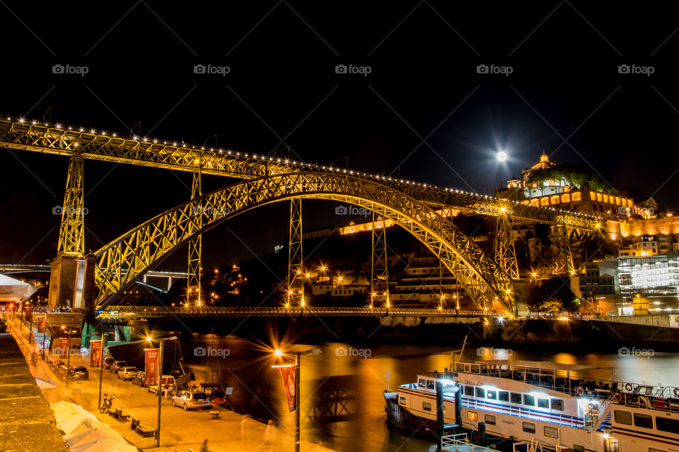 Ponte de D. Luis I at night. Porto, Portugal.