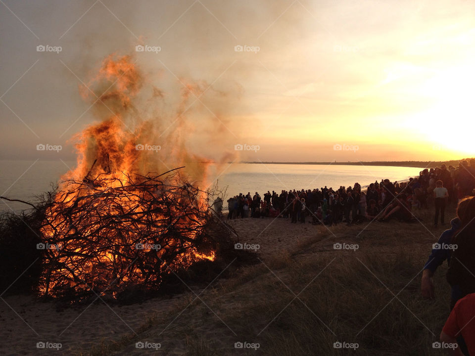 beach sweden fire family by ev77