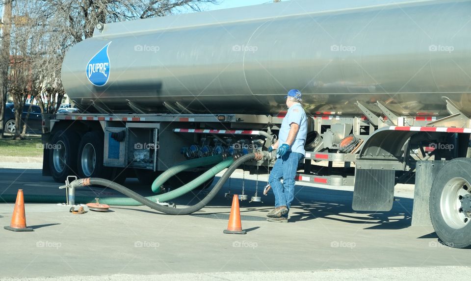 Fuel her up
Gas time