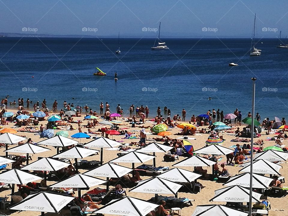 August in a beach in Cascais.