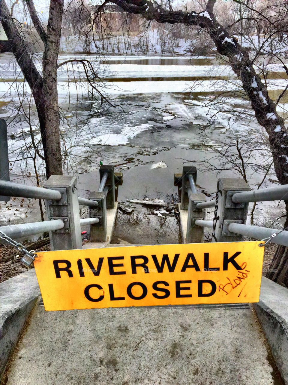 Riverwalk closed