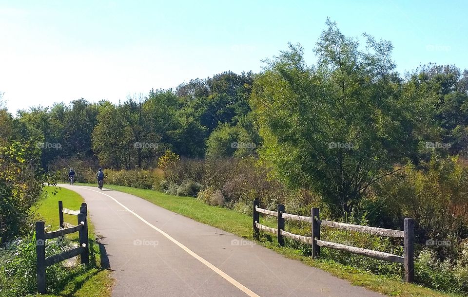 Entryway to the bike and fitness path at Otto Armleder Park.