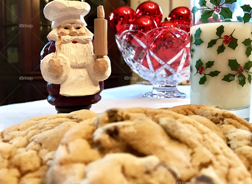 Chocolate Chip Cookie snack prepared by Santa