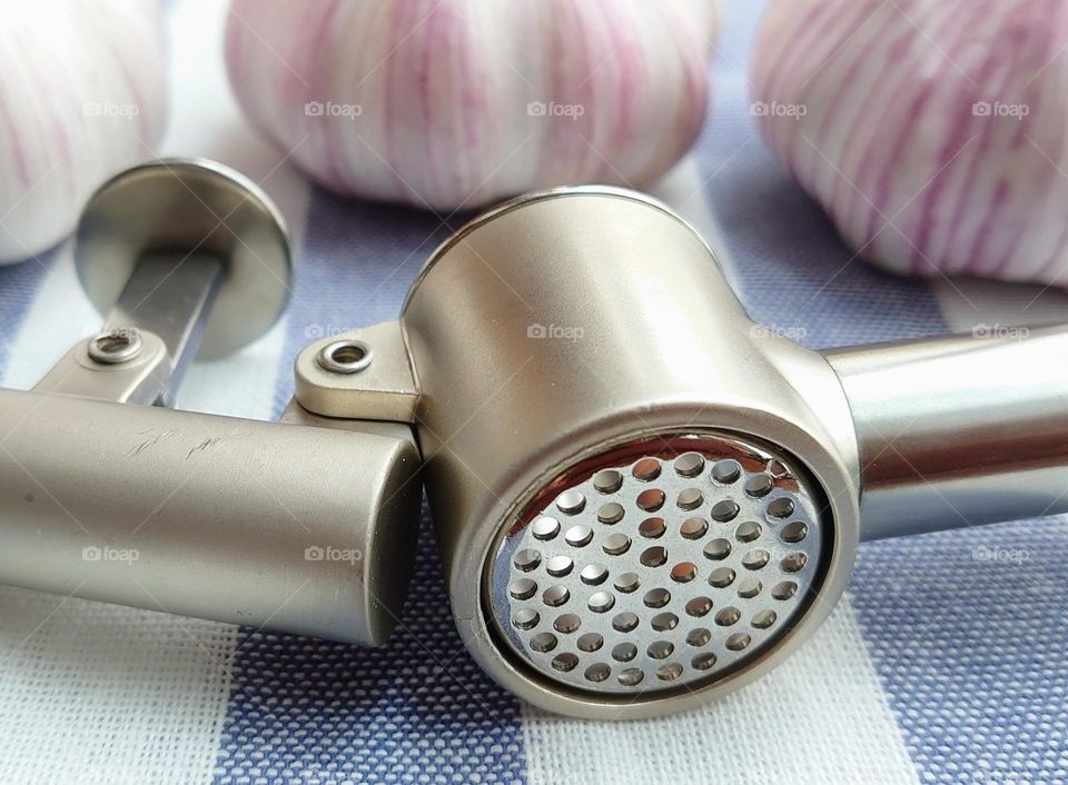 Garlic press⚪⭕ Kitchen⭕⚪ Geometry⚪⭕