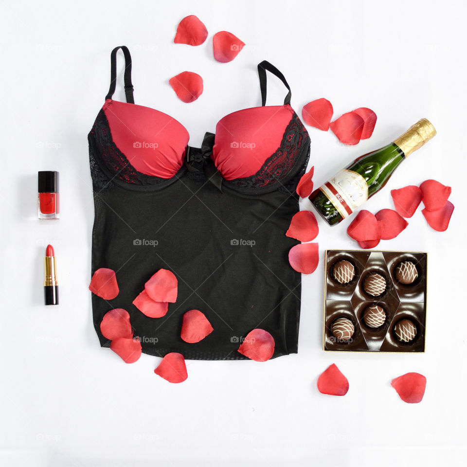 Fashion Flat Lay - Valentine's Edition 