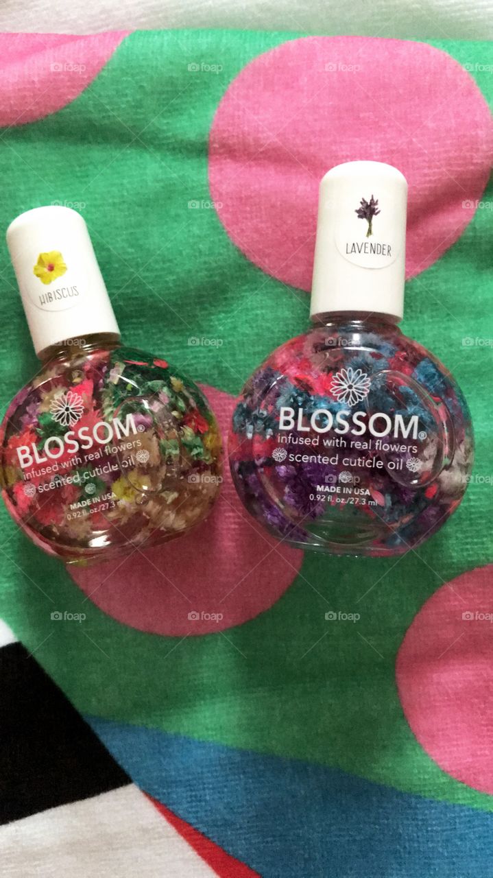 Blossom Beauty all natural lavender and hibiscus scented cuticle oil infused with real flowers 