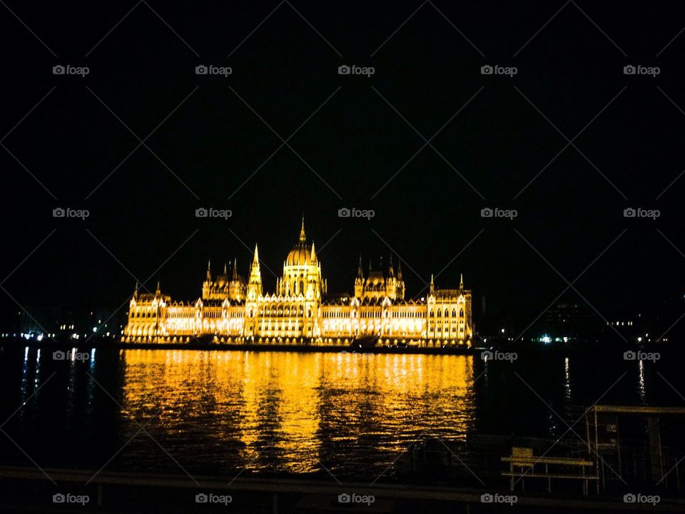 Beautiful castle in the evening!