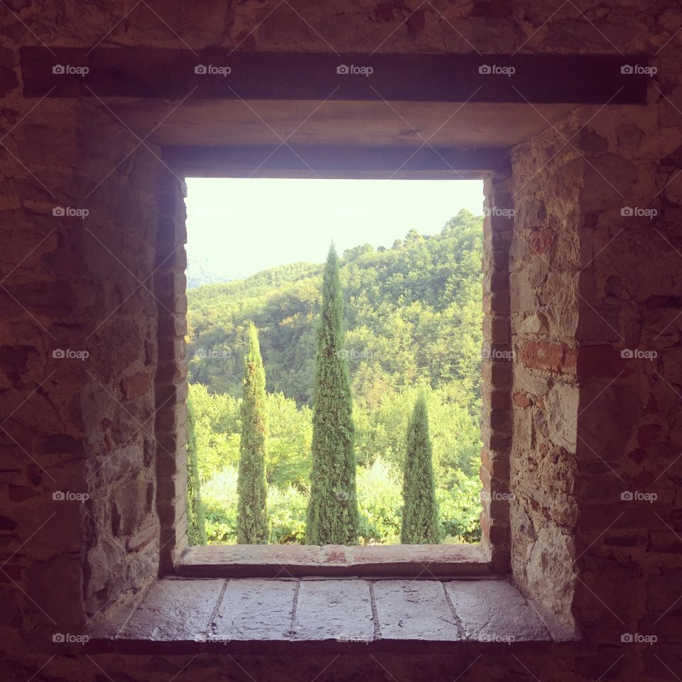 Peaking out into Tuscany. 