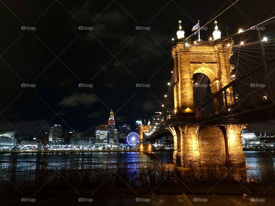 Roebling Bridge & Cincinnati Riverfront 