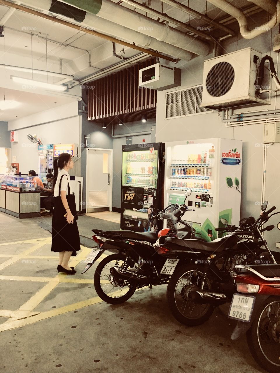 Just looking , no money