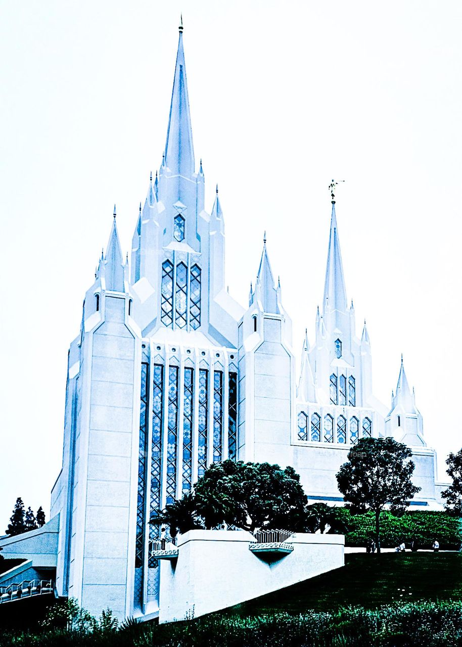 Buildings with high points