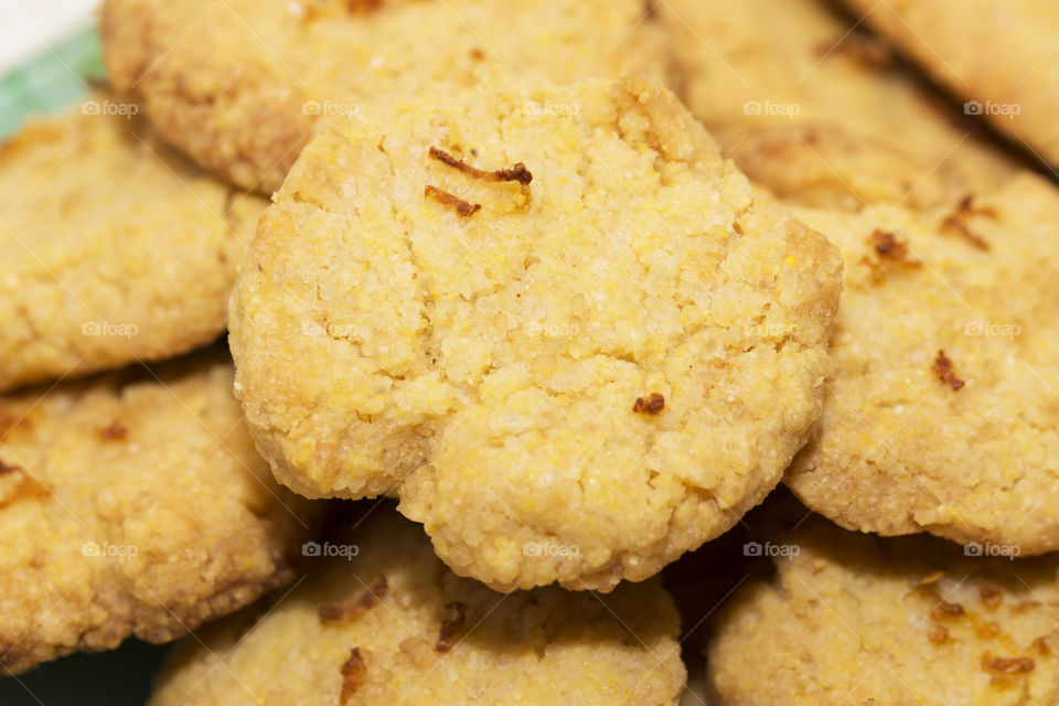 Lemon and polenta crunchy and delicious homemade biscuits