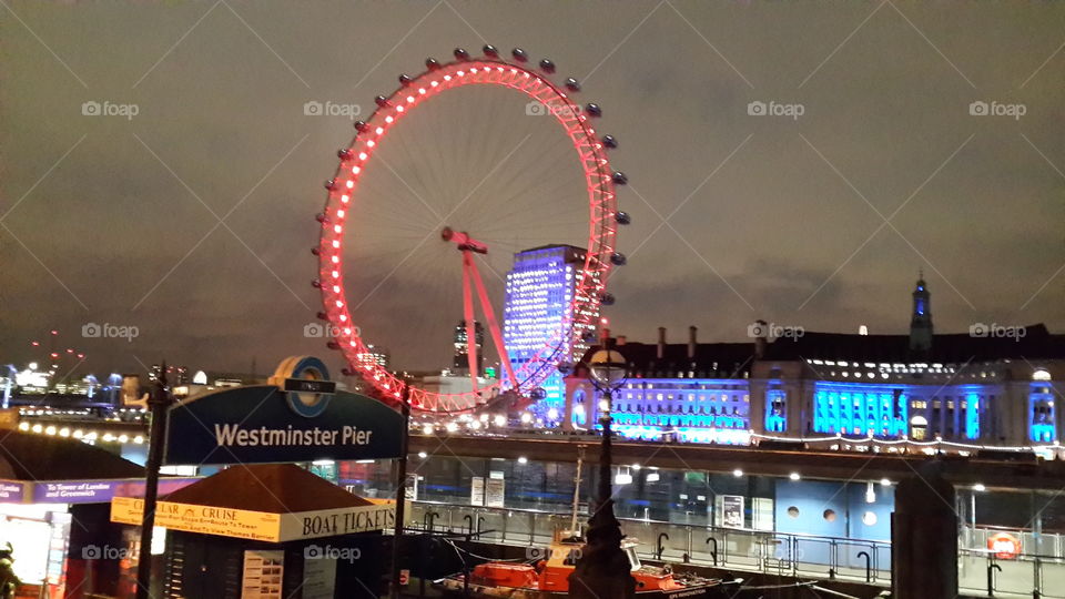 london eye at night