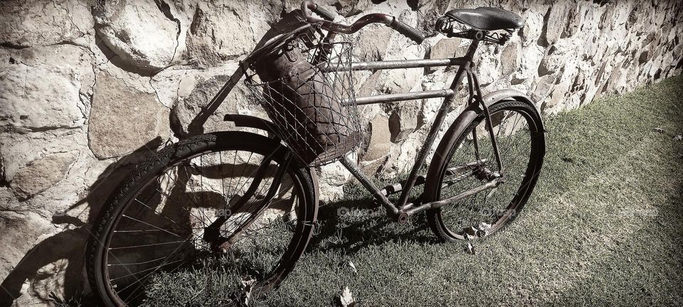 rusty bicycle