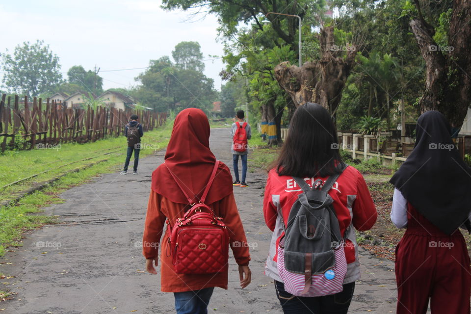 Take advantage of your time as well as possible, doing the task while traveling in PG.Gondang winangoen