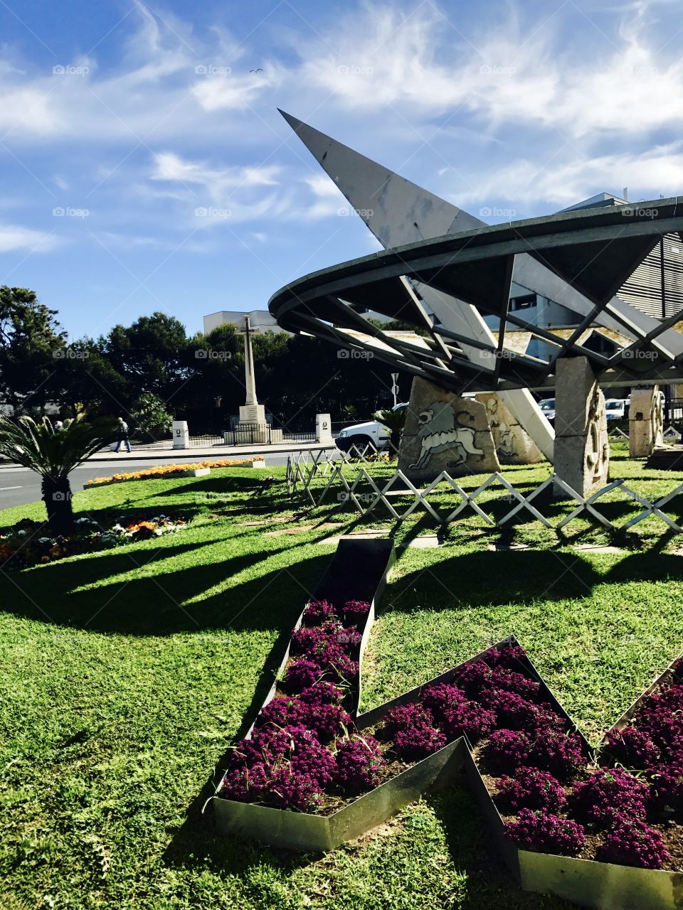 #sundial #flowers #city #outdoors