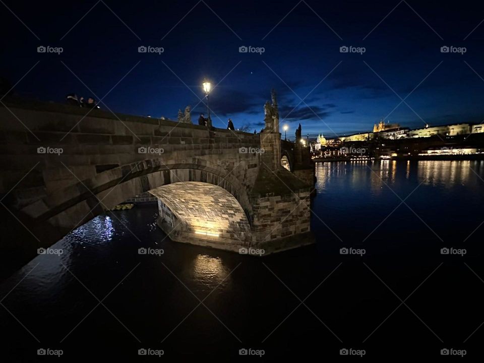 Praga de noche 