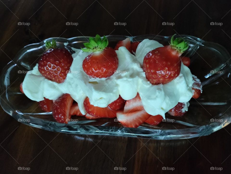 strawberries with cream