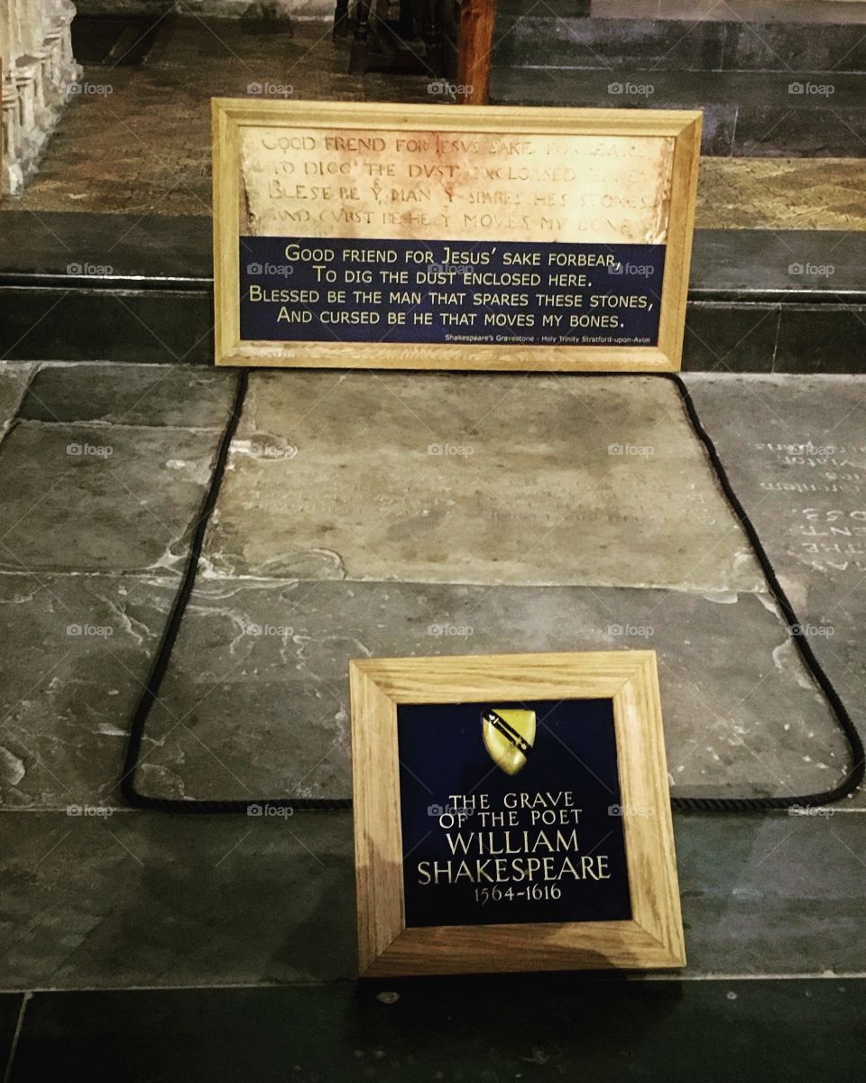 Shakespeare's grave 