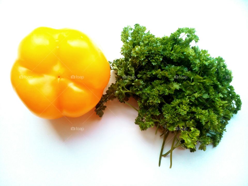 yellow pepper and greens