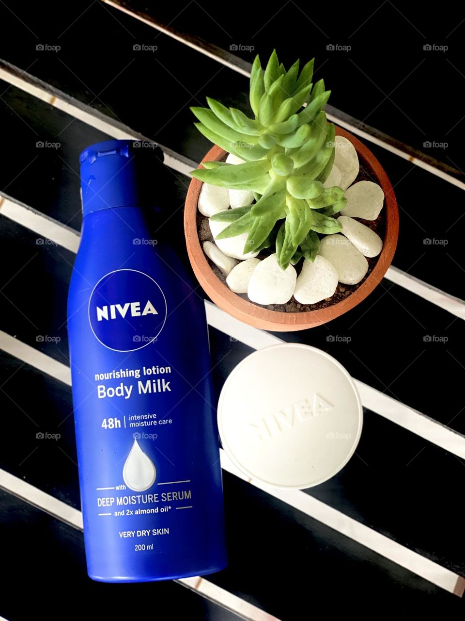 NIVEA