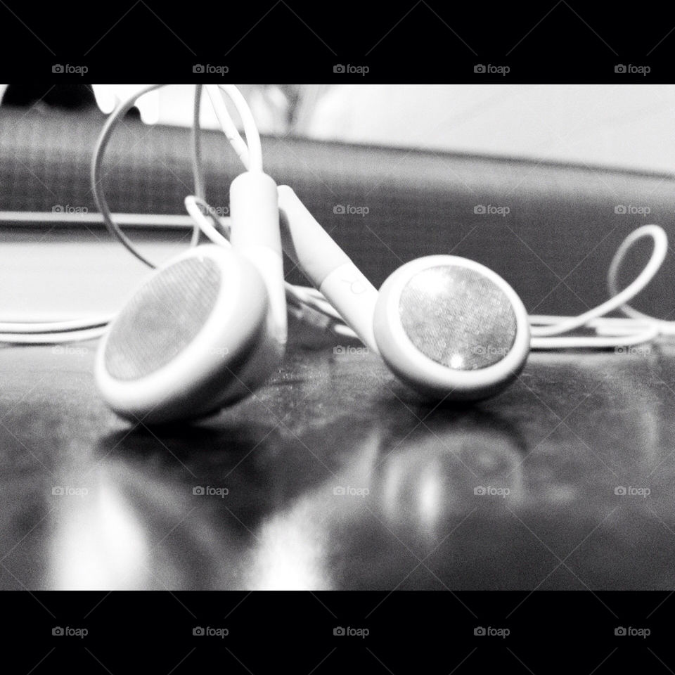 apple iphone headphones earphones by linambf