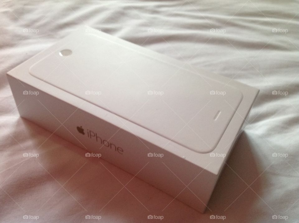 iPhone box