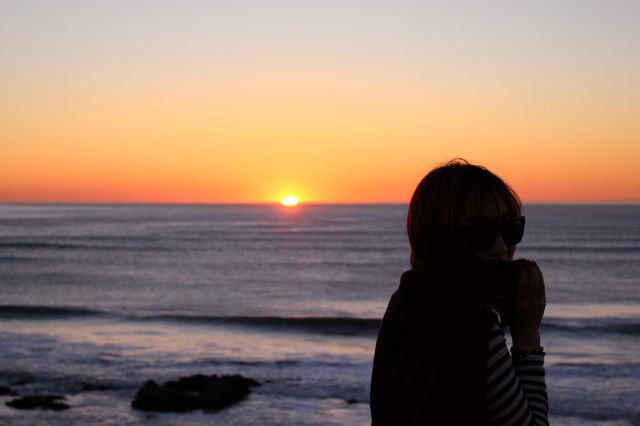 Sunset
Sunrise
Beautiful
Girl
Shadow
Sea
Beach
Coast
Sun
Light