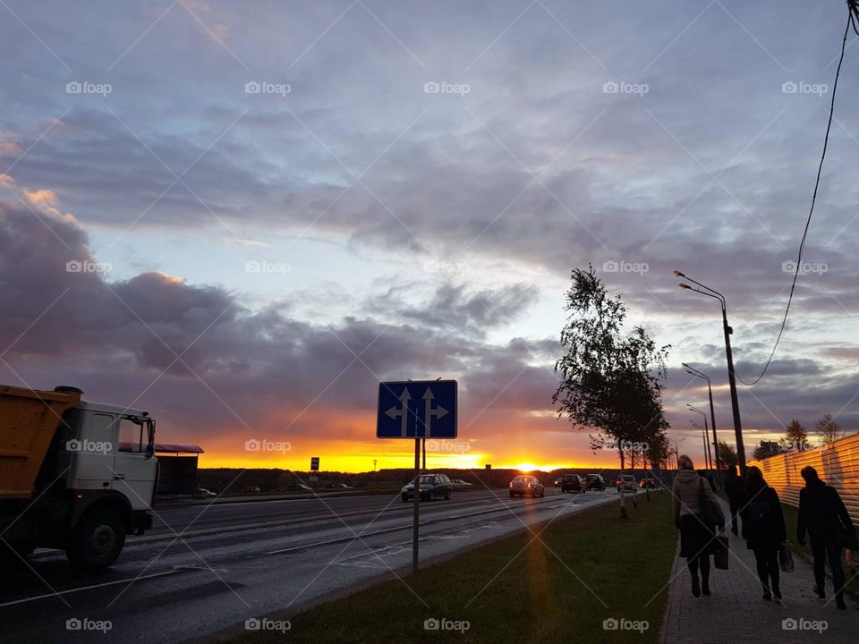 Watch as the sky dances into the night with clouds painting the perfect transition. From golden hour glow to the deep hues of twilight, these stunning shots captures the magic of light and shadow as they shift across the sky.