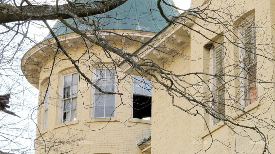 Waiting for new life in building