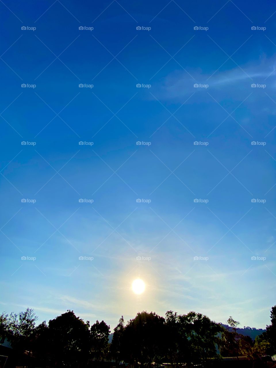 The sun and sky ☀️