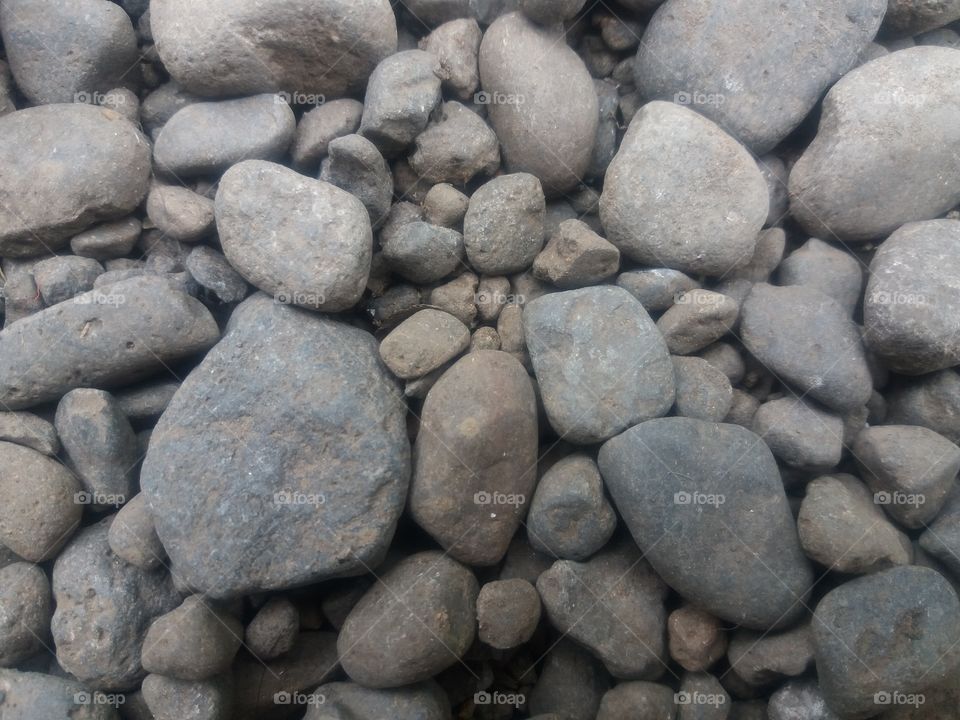 Smal Stone
