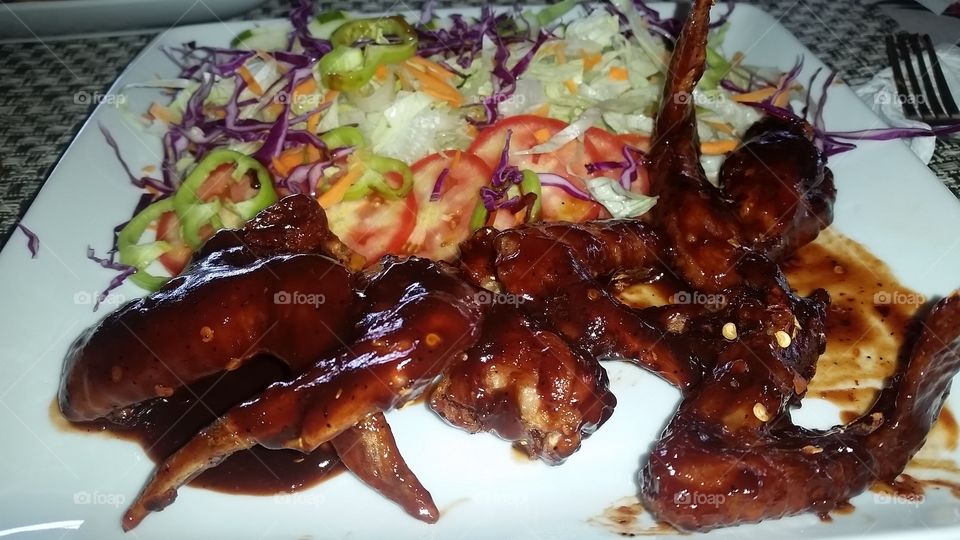 honey bbq wings and salad