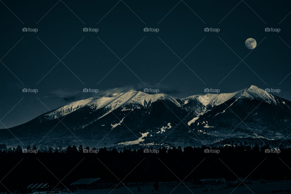 Moonrise over san francisco peaks