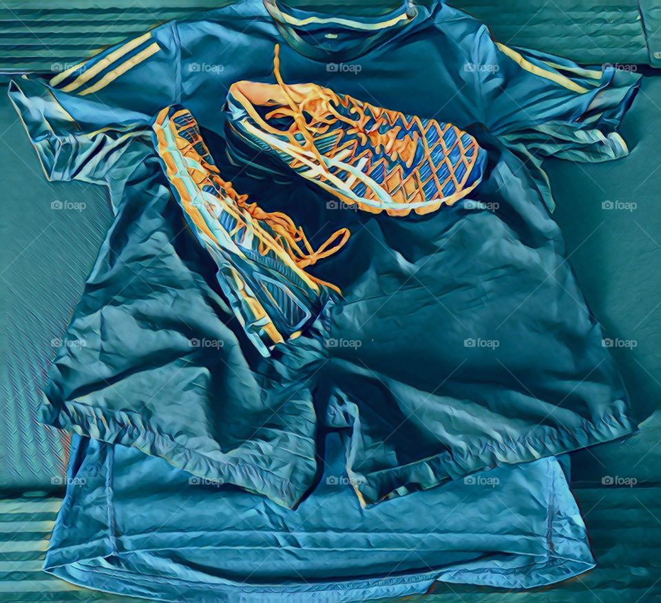 🏃‍♂️ 🇺🇸 Good Morning!  Everything ready to sweat the shirt. Let's go for a good morning jog?  Running is good for your health! / 🇧🇷 Bom dia! Tudo pronto para suar a camisa. Vamos para um bom cooper matinal? Correr faz bem para a saúde! 
