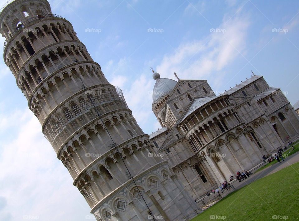 Leaning tower 
