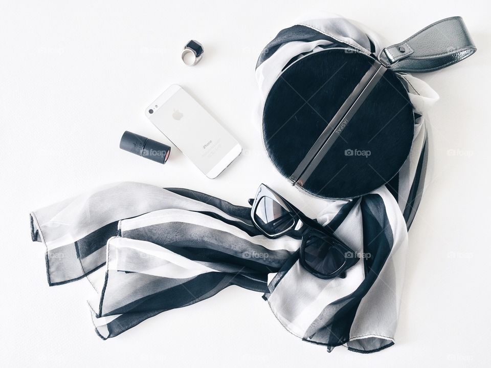 Awesome fashion flat lays with black and white items.
