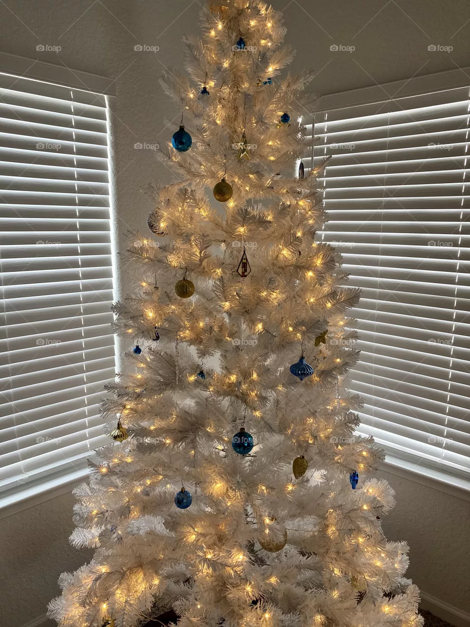 White Christmas tree