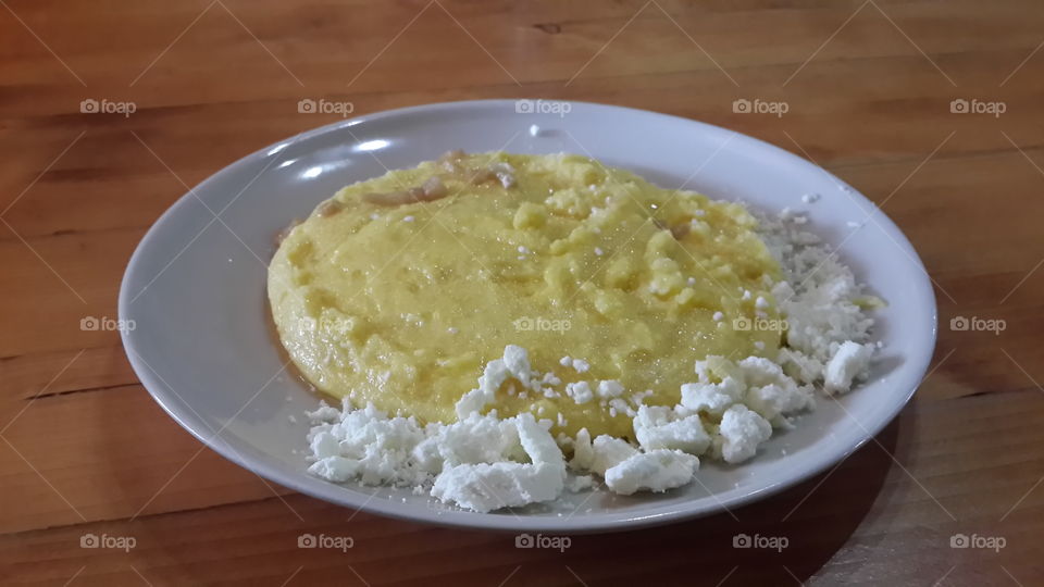 maize porridge with  sheeps cheese