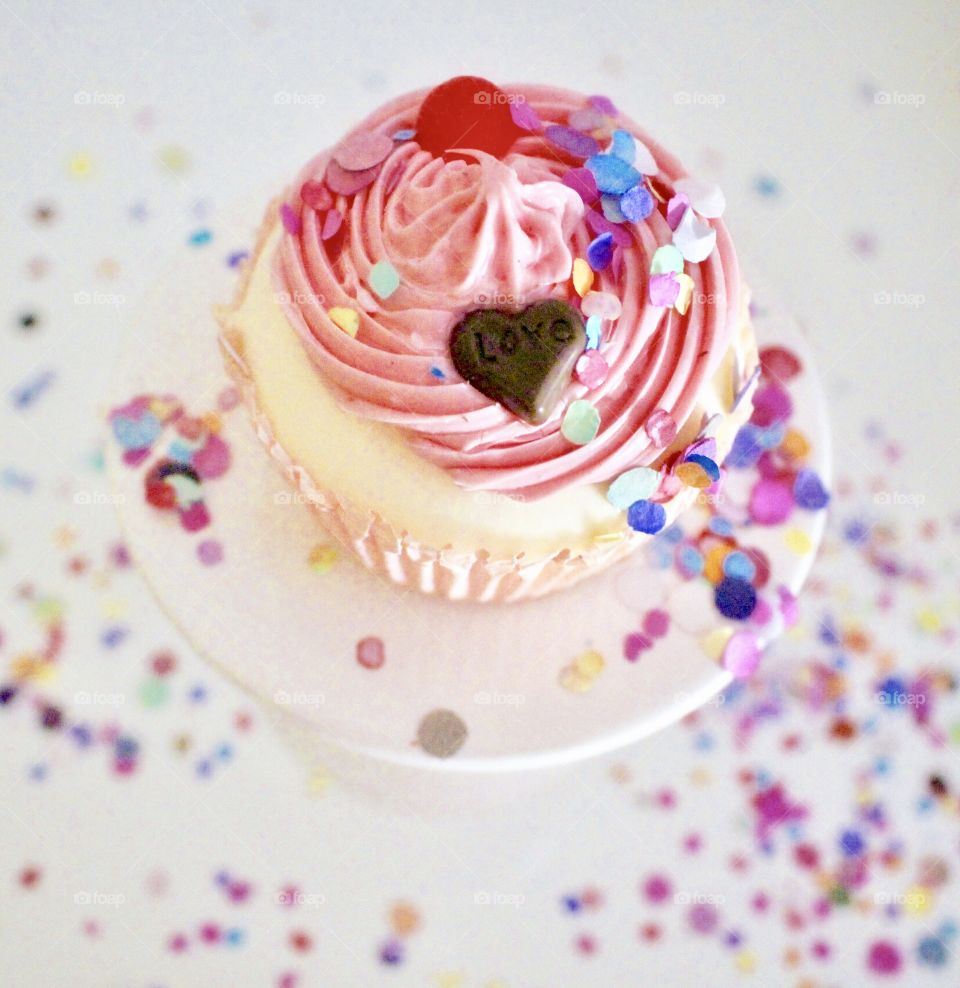 Birthday Cake Cupcake With Confetti 