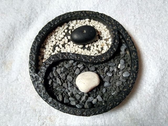 El Ying Yang