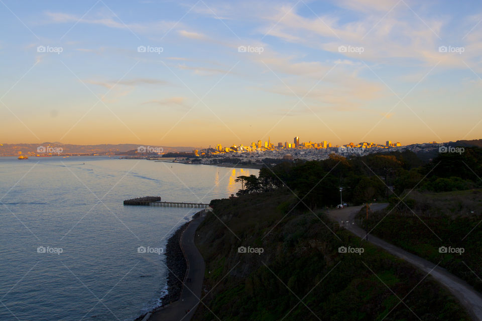 SUNSET VIEW OF SAN FRANCISCO CALIFORNIA USA