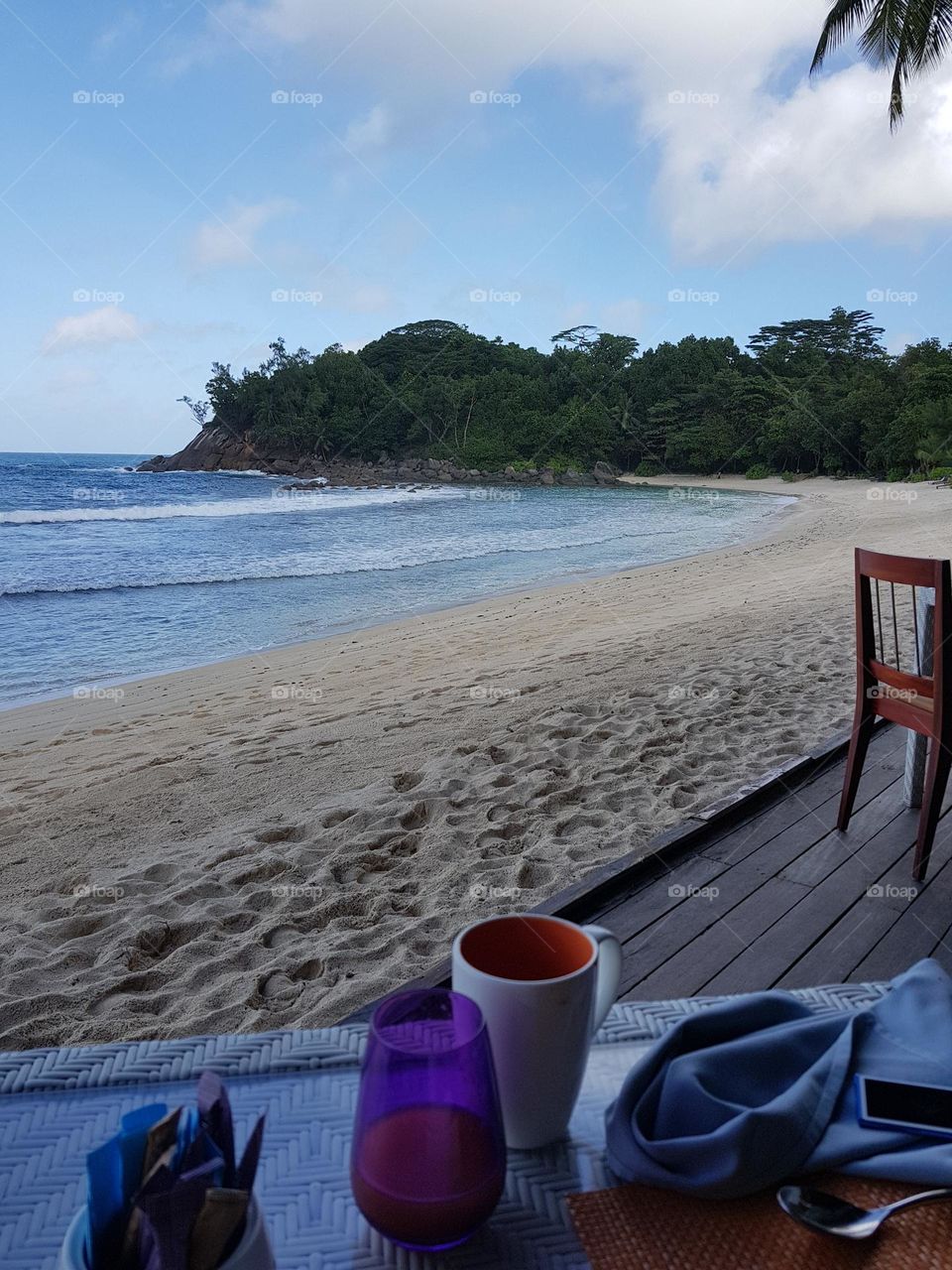 Breakfast on the beach, Seychelles