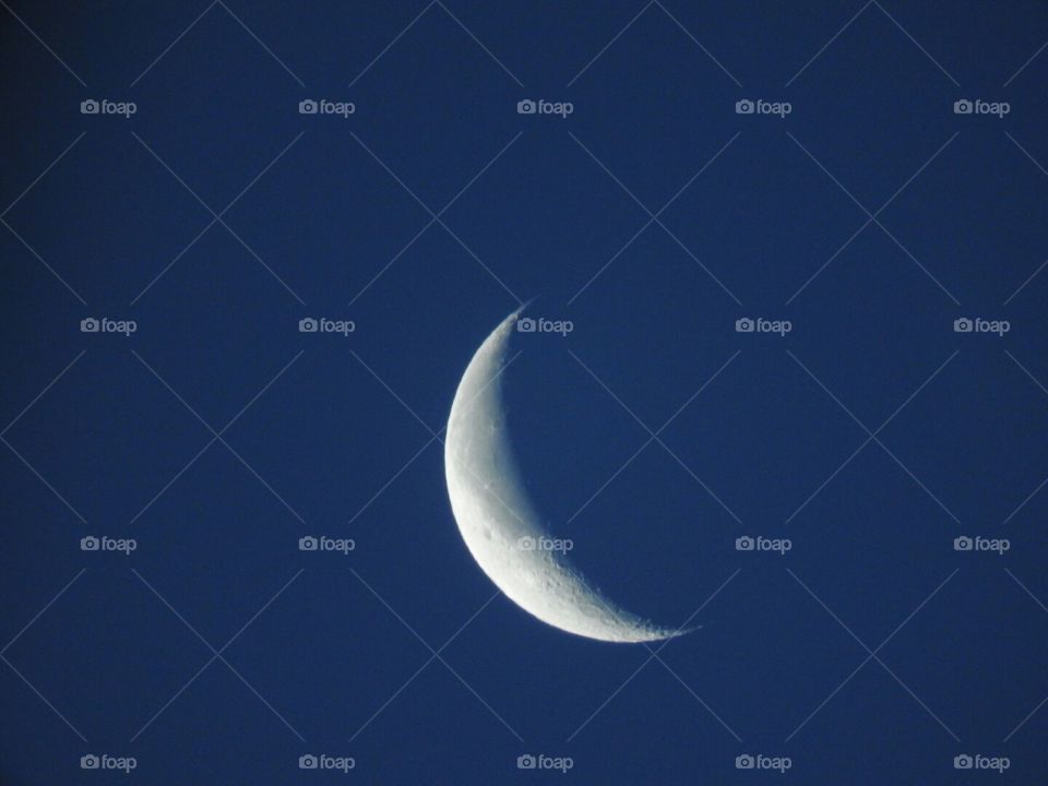 I see the moon and the moon sees me