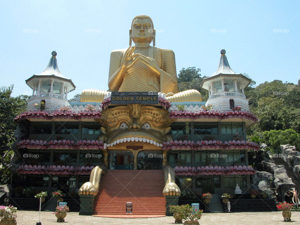 dambulla sri lanka buddha dambulla the golden temple by jpt4u