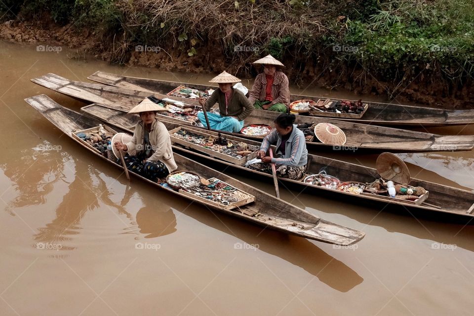 Floating market