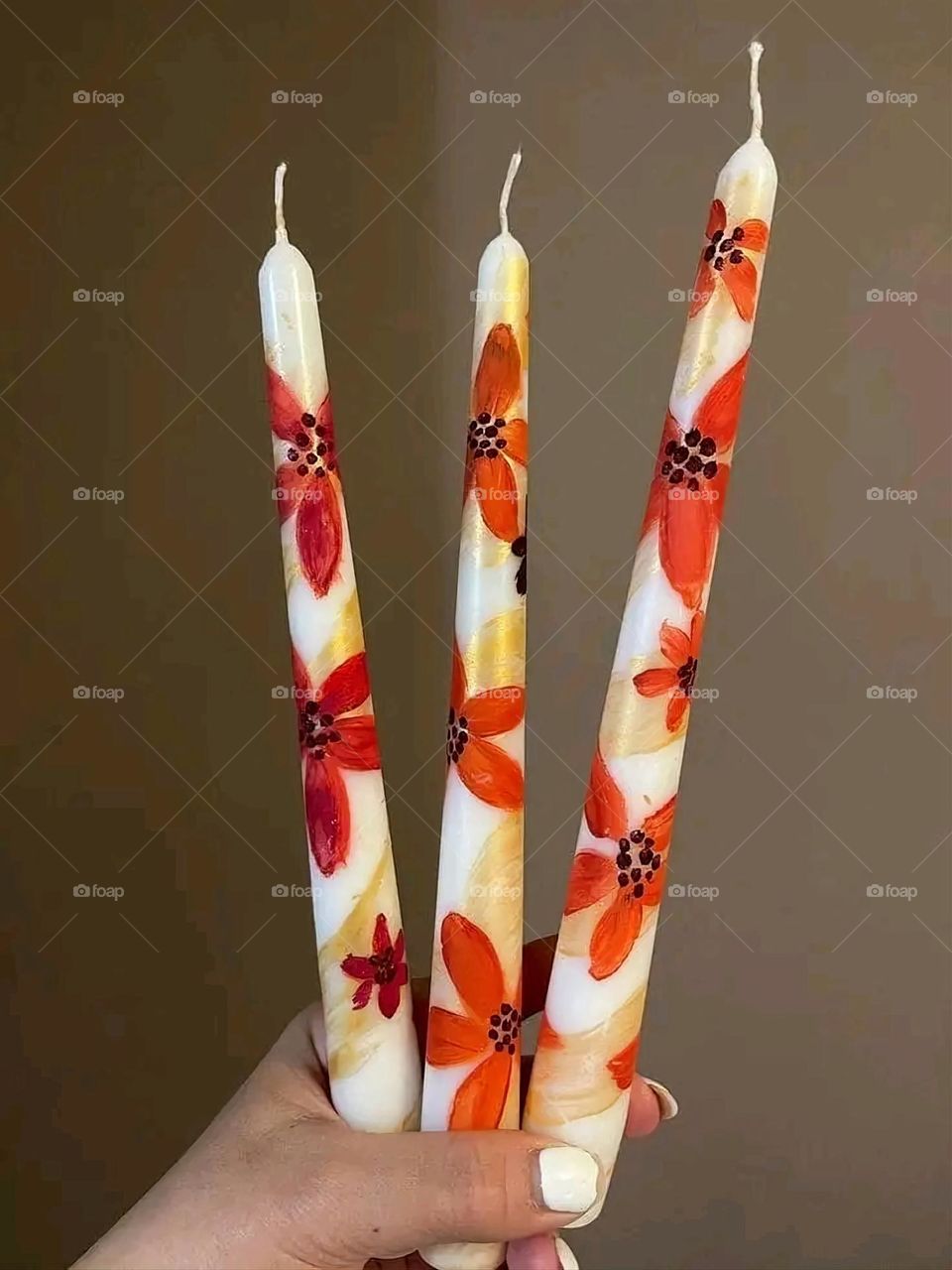 A very beautiful picture, and there is no better picture than it. There is no better picture of green herbs and colorful, red and white roses than it. Glory be to God, the natural and picturesque view, and there is no more wonderful picture than it.